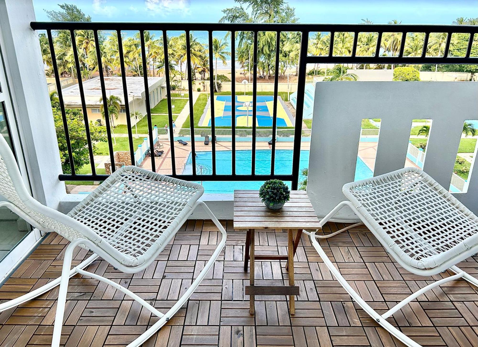 Luquillo Beach & Ocean Breeze Exterior photo
